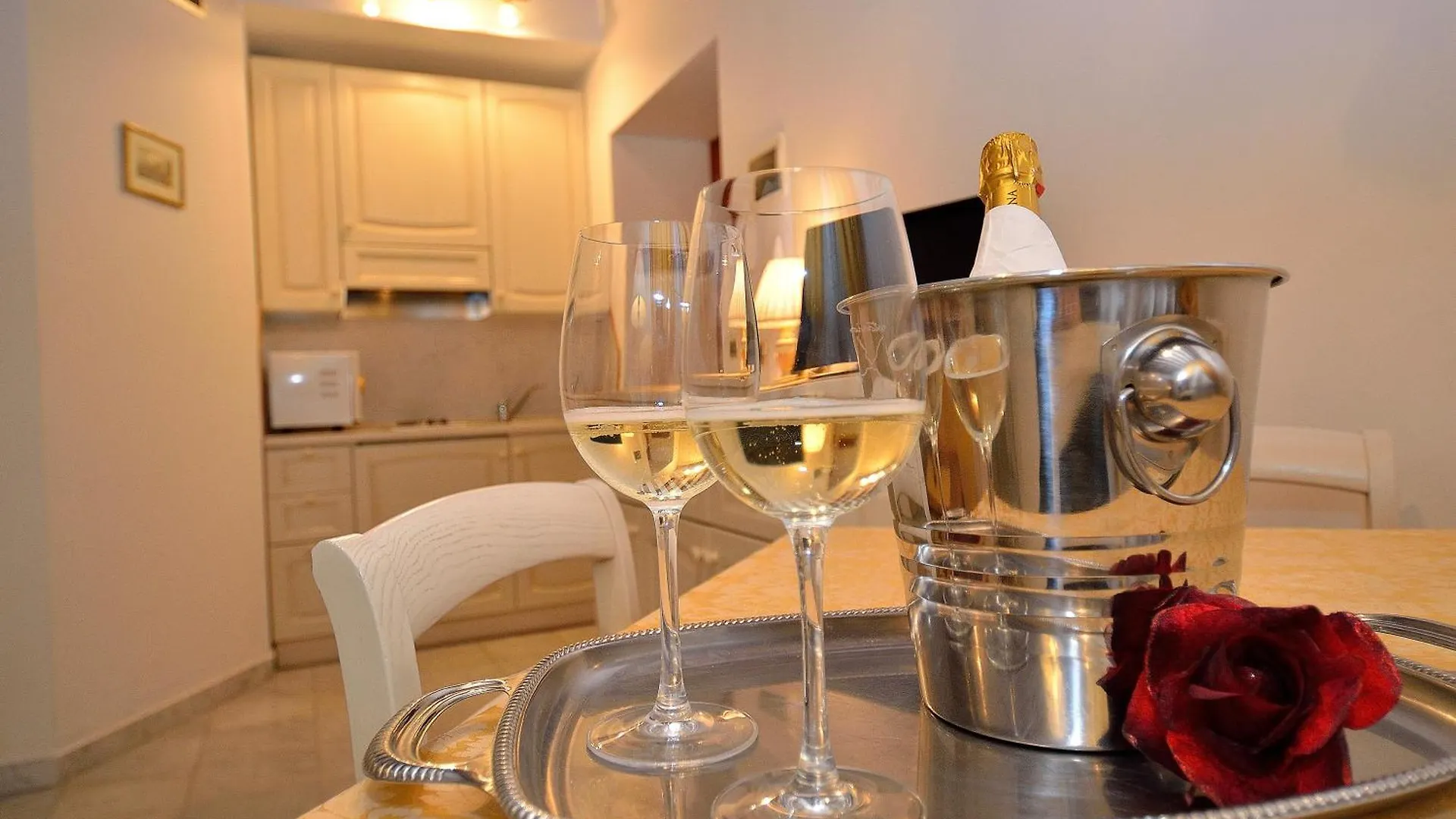 Da Bruno Homes Venice Apartment