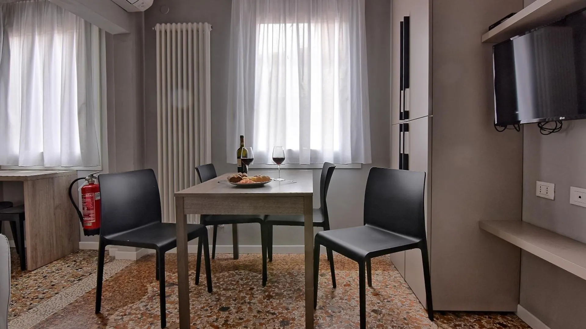 Da Bruno Homes Venice Apartment