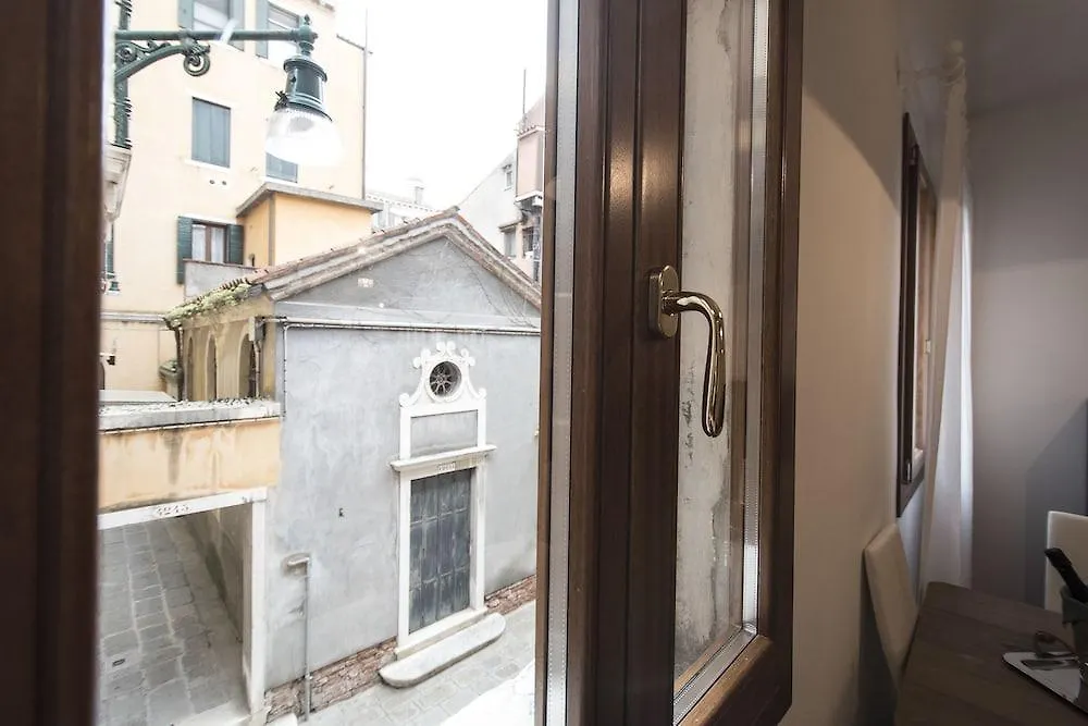 Da Bruno Homes Venice Apartment